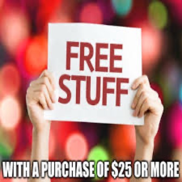 2/11 at 2am est EVERYTHING on Racks $25 - Picture 2 of 2